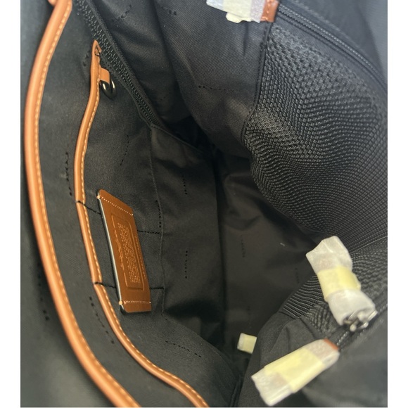 COACH Leather Laptop Backpack with Drawstring Speed-clip Closure Unisex - Picture 11 of 16